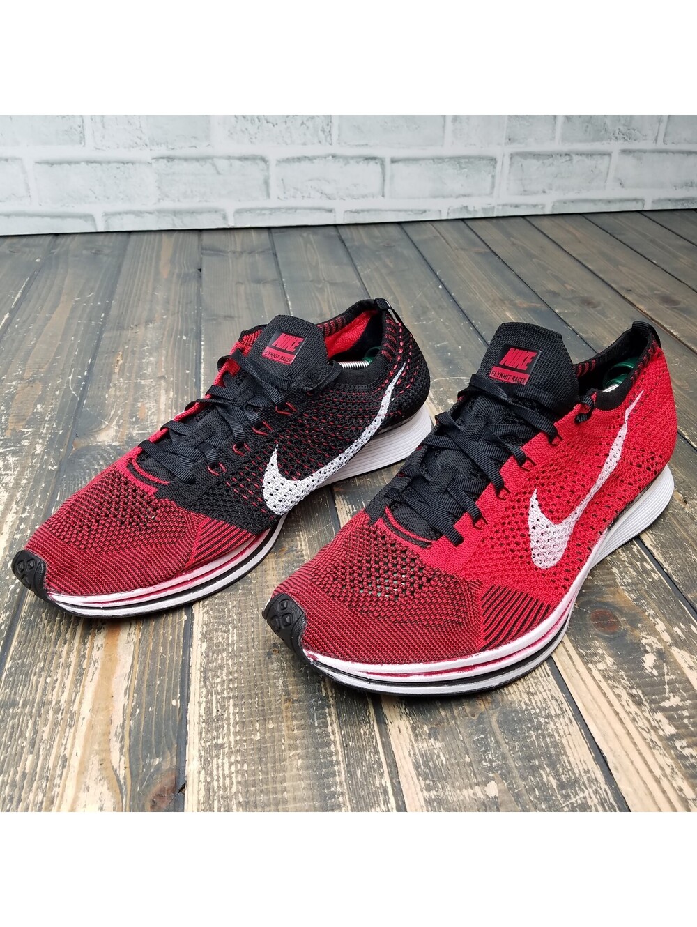 NIKE FLYKNIT Racer University Red Size 12.5 - Red / White / Black - 526628-610
